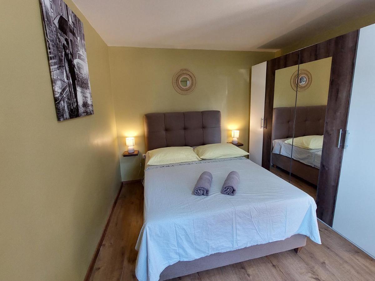 Mexicana Apartment Yellow Zadar Extérieur photo